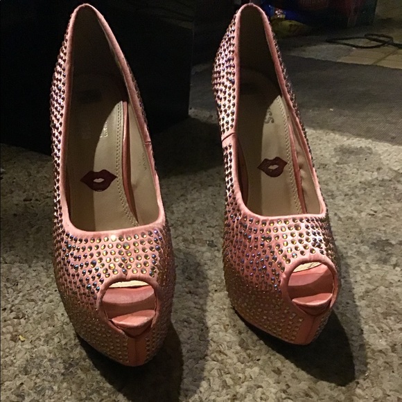 Shoes size more like 10 not 11 - Picture 1 of 6